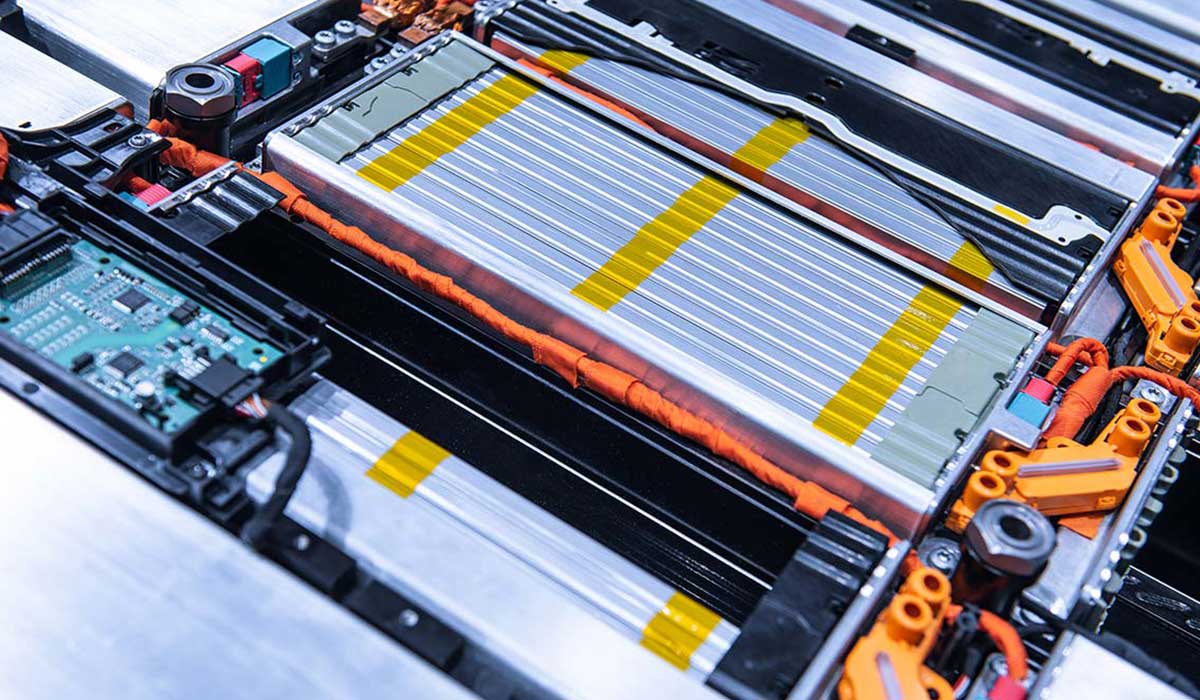 Quality assurance and failure analysis for battery components and entire batteries