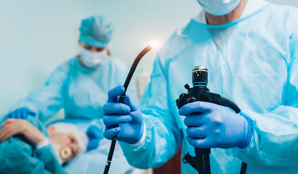 Qualitätssicherung für Medizintechnik - Untersuchung von ärztlichen Instrumenten oder Operationsgeräten